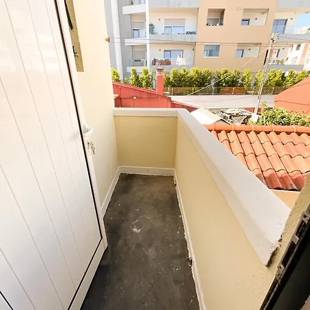 Fantastic Spacious Near Carcavelos Parede