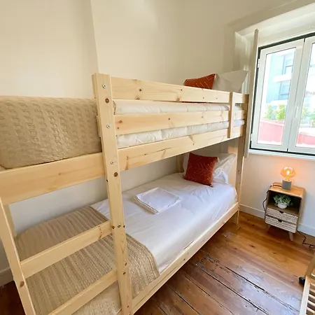 דירה Fantastic Spacious Near Carcavelos *