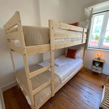 Fantastic Spacious Near Carcavelos דירה פארדס