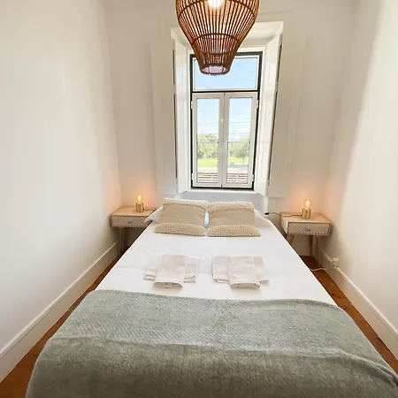 דירה Fantastic Spacious Near Carcavelos פארדס